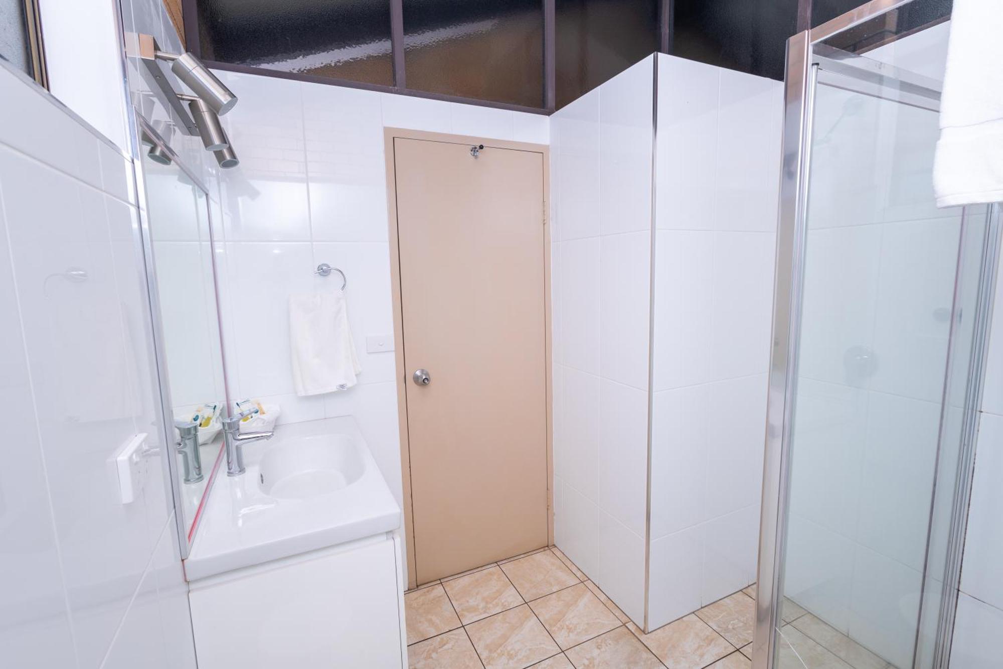 All Travellers Motor Inn Coonabarabran Bagian luar foto