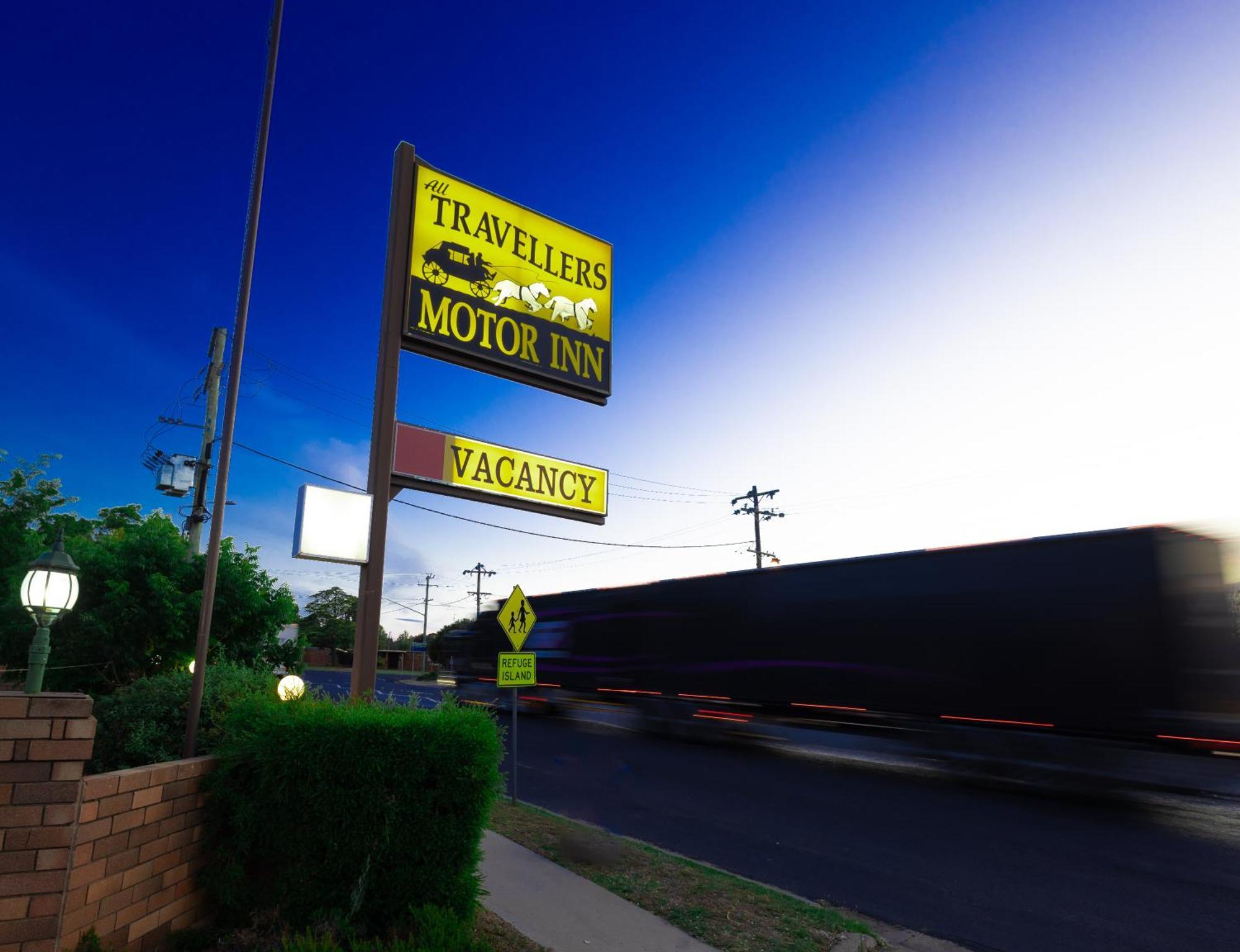 All Travellers Motor Inn Coonabarabran Bagian luar foto